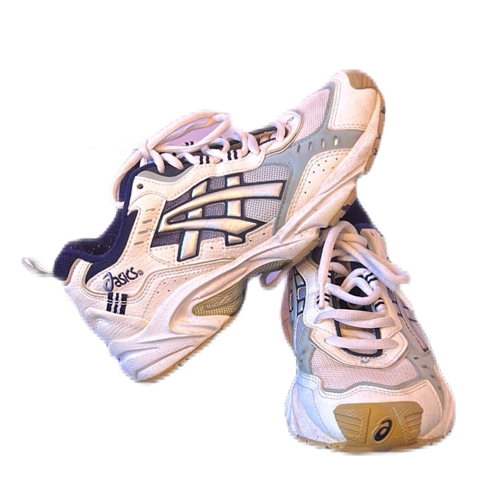 6 Women Sneakers